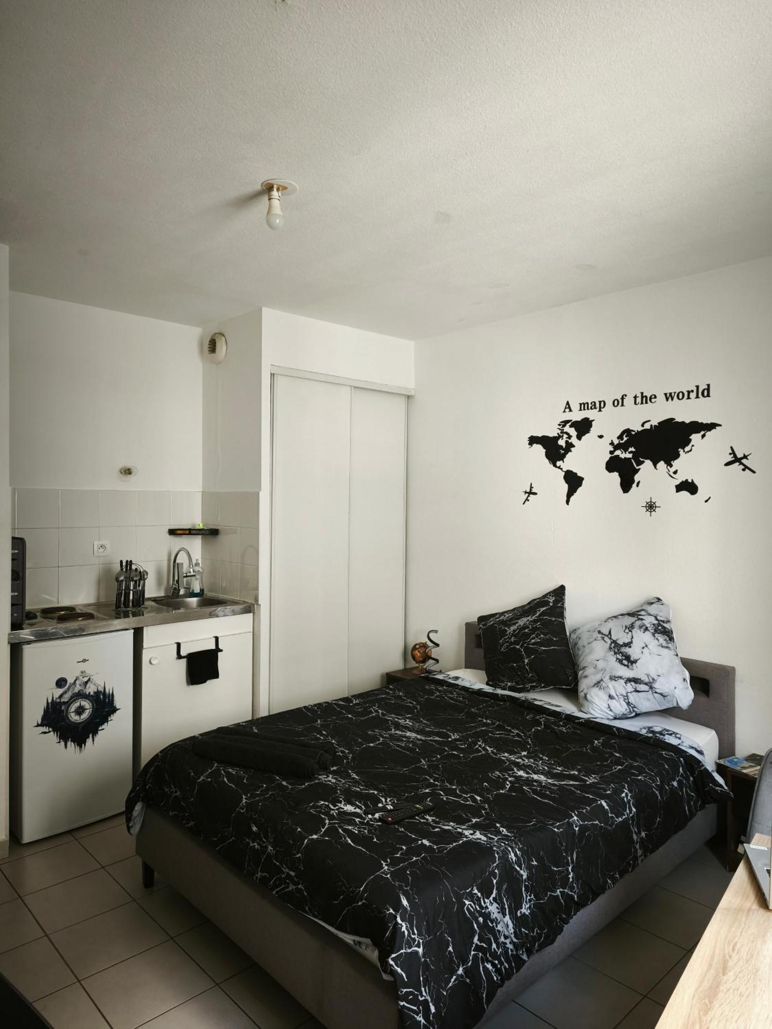 Cozy Apartment In City Center Marseille Bagian luar foto
