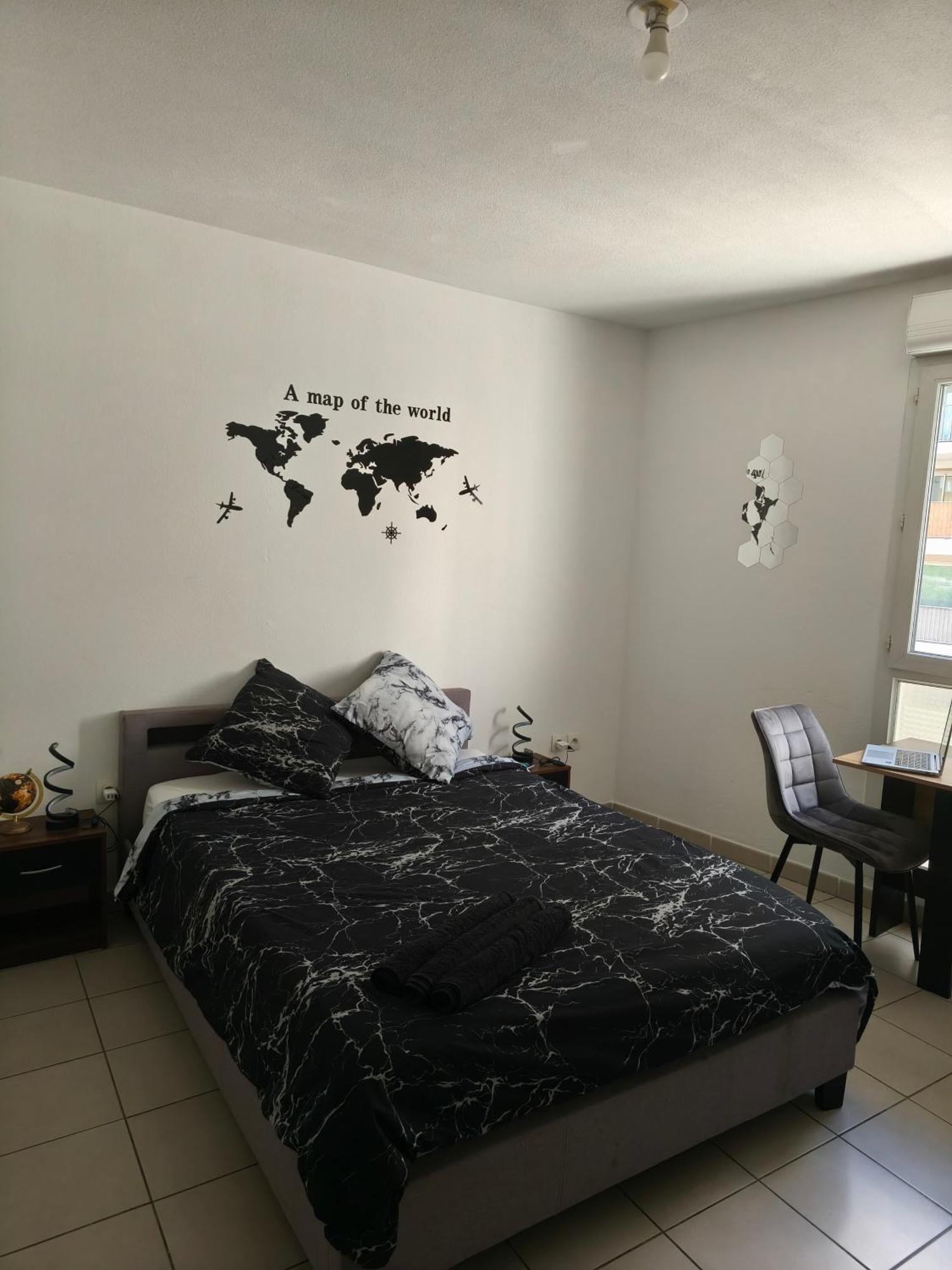 Cozy Apartment In City Center Marseille Bagian luar foto